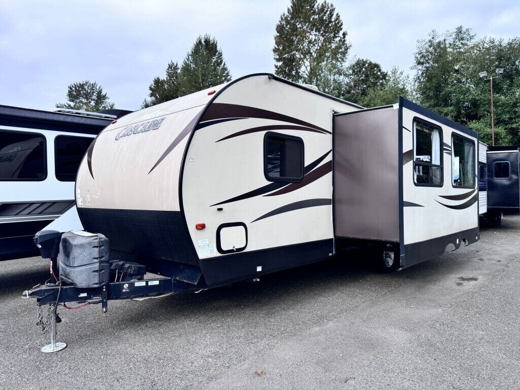 Contact us now about this 2016 Forest River Cascade 254QC! 2016 Cascade 254QC by Forest River from Poulsbo RV in Everett, Washington