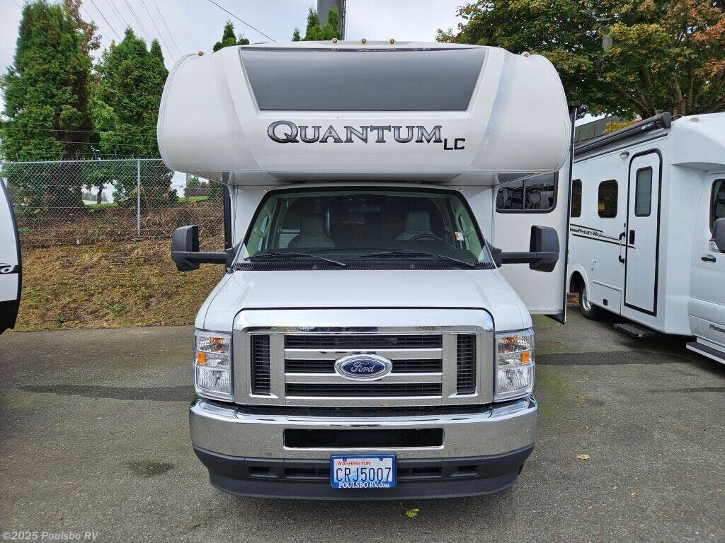 Call now about this 2023 Thor Motor Coach Quantum LC LC25! 2023 Thor Motor Coach Quantum LC LC25 - Used Class C For Sale by Poulsbo RV in Everett, Washington features Awning