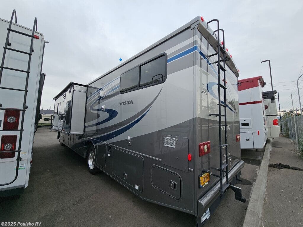 Used 2015 Winnebago Vista 36Y available in Everett, Washington