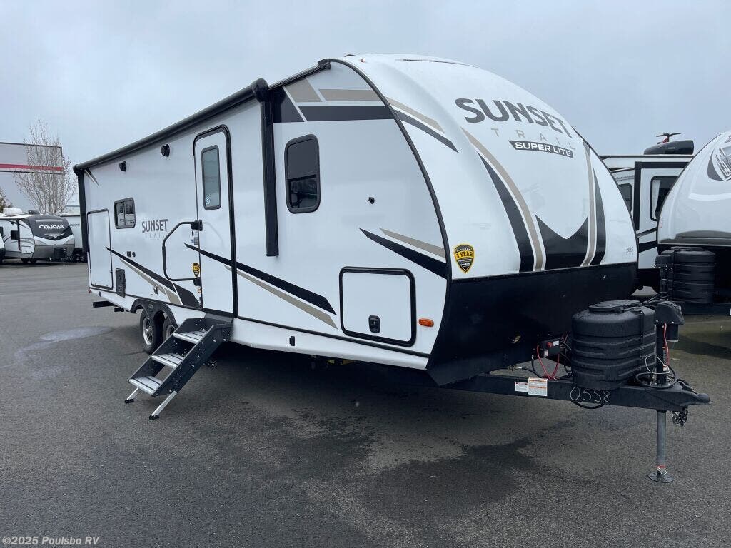 Email now about this 2024 CrossRoads Sunset Trail Super Lite SS253RB! New 2024 CrossRoads Sunset Trail Super Lite SS253RB available in Sumner, Washington