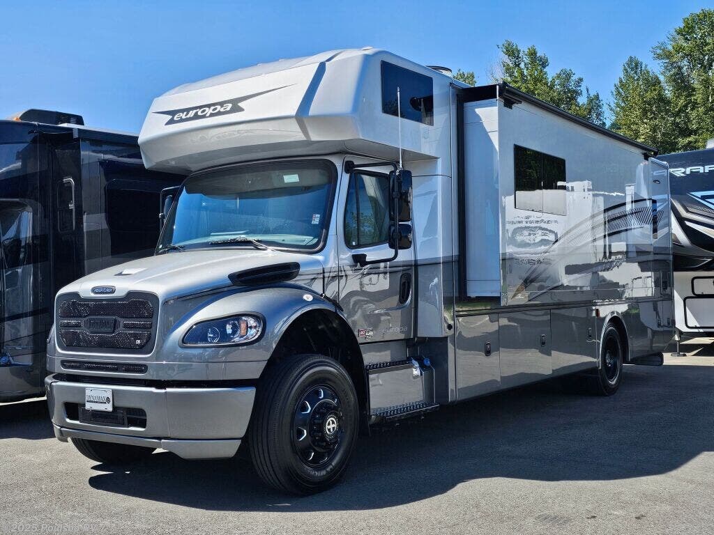 Email now about this 2026 Dynamax Corp Europa 32KD! New 2026 Dynamax Corp Europa 32KD available in Sumner, Washington