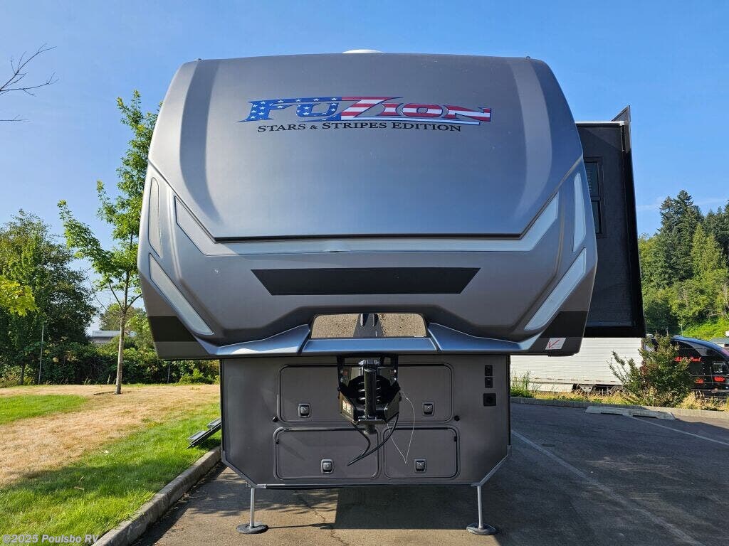 Call now about this 2025 Keystone Fuzion Toy Hauler 419! 2025 Keystone Fuzion Toy Hauler 419 - New Fifth Wheel For Sale by Poulsbo RV in Sumner, Washington features Awning