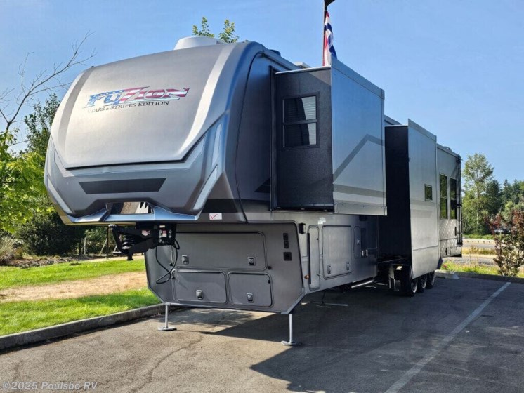 Email now about this 2025 Keystone Fuzion Toy Hauler 419! New 2025 Keystone Fuzion Toy Hauler 419 available in Sumner, Washington