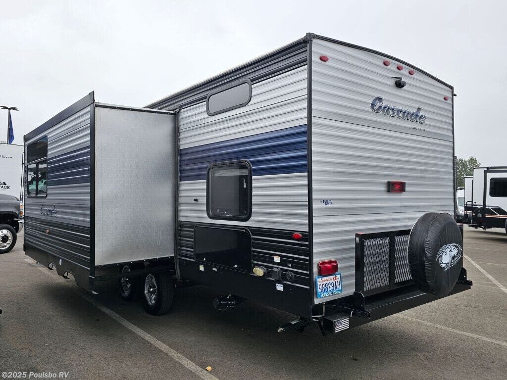 Used 2022 Forest River Cascade 274BR available in Sumner, Washington