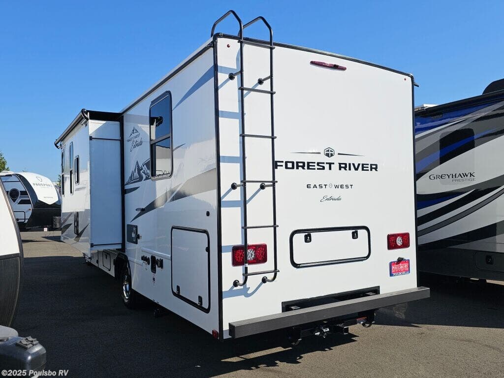 New 2026 East to West Entrada 2800SF available in Sumner, Washington