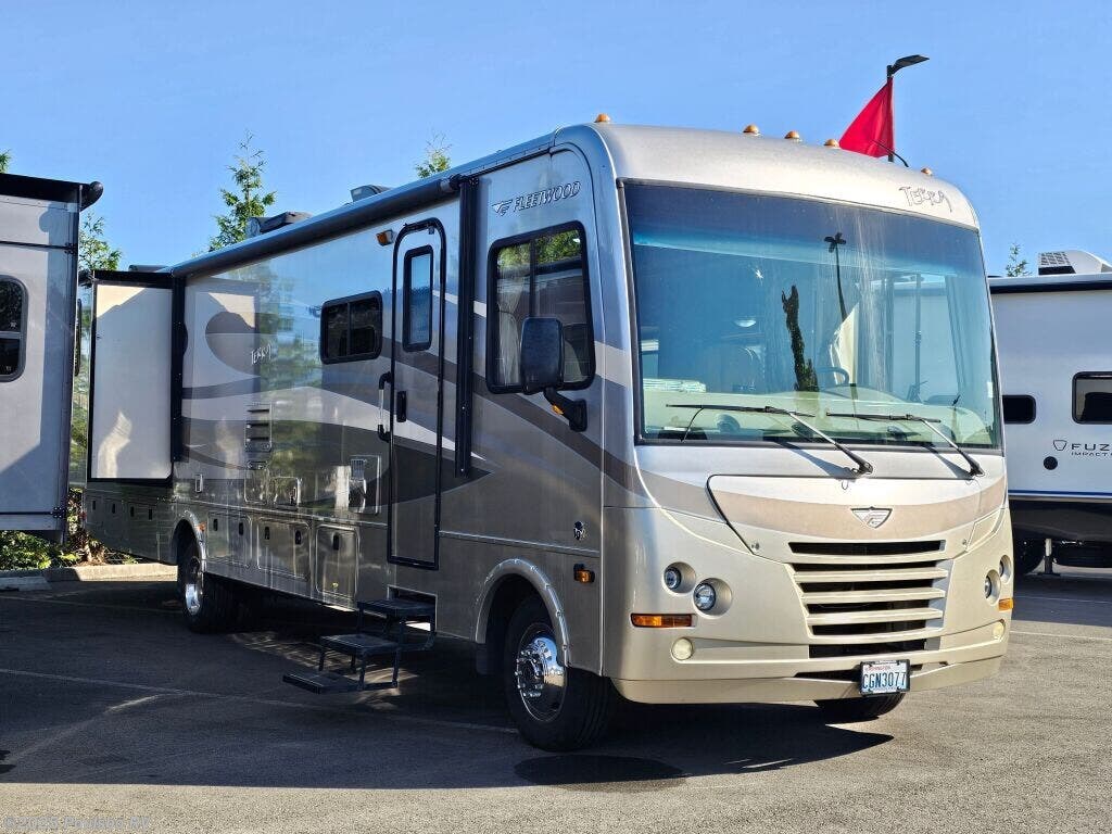 Contact us now about this 2014 Fleetwood Terra 35K! 2014 Terra 35K by Fleetwood from Poulsbo RV in Sumner, Washington
