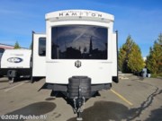 Call now about this 2026 CrossRoads Hampton HP372FDB! 2026 CrossRoads Hampton HP372FDB - New Destination Trailer For Sale by Poulsbo RV in Sumner, Washington features Awning