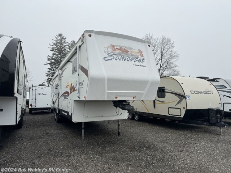 Used 2006 Coachmen 370RLS available in North East, Pennsylvania