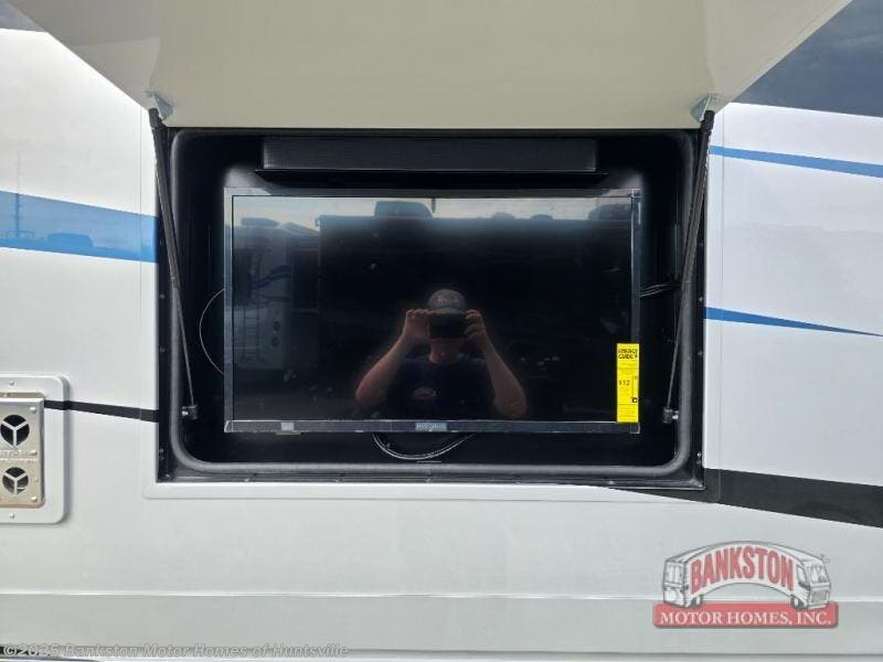 Contact us now about this 2026 Tiffin Byway 38 CL! 2026 Byway 38 CL by Tiffin from Bankston Motor Homes of Huntsville in Huntsville, Alabama