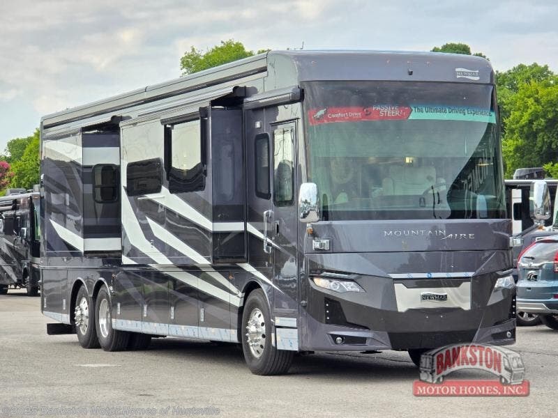 Email now about this 2026 Newmar Mountain Aire 4118! New 2026 Newmar Mountain Aire 4118 available in Huntsville, Alabama