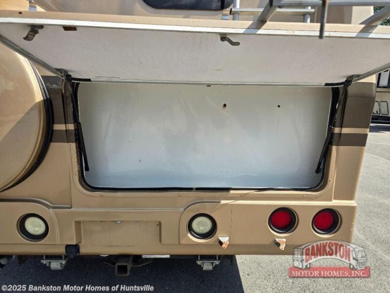 Used 2016 Phoenix Cruiser Phoenix 2552 available in Huntsville, Alabama