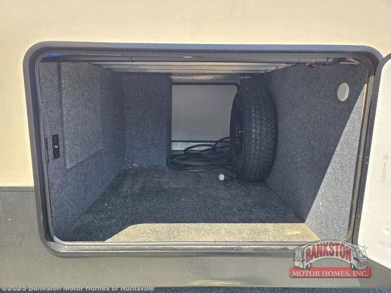 Contact us now about this 2020 Forest River Sierra 373BH! 2020 Sierra 373BH by Forest River from Bankston Motor Homes of Huntsville in Huntsville, Alabama