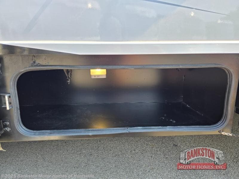 New 2026 Tiffin Wayfarer 25 XRW available in Huntsville, Alabama