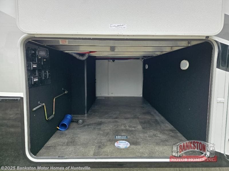 Call now about this 2026 Alliance RV Paradigm 388SP! 2026 Alliance RV Paradigm 388SP - New Fifth Wheel For Sale by Bankston Motor Homes of Huntsville in Huntsville, Alabama