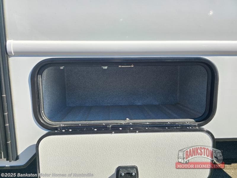 Contact us now about this 2026 East to West Entrada 2700NS! 2026 Entrada 2700NS by East to West from Bankston Motor Homes of Huntsville in Huntsville, Alabama