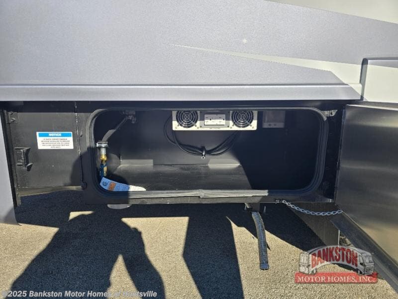 Contact us now about this 2026 Tiffin Wayfarer 25 XPW! 2026 Wayfarer 25 XPW by Tiffin from Bankston Motor Homes of Huntsville in Huntsville, Alabama