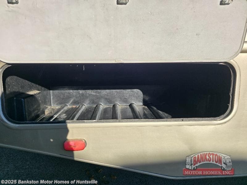 Used 2007 Four Winds International Kodiak 33K available in Huntsville, Alabama