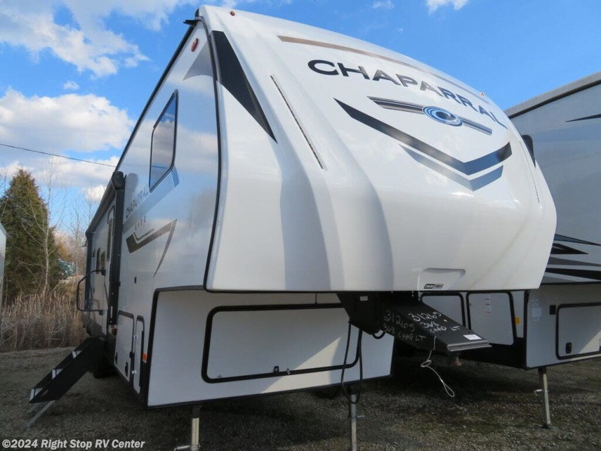 New 2024 Chaparral 368TBH available in Lebanon Junction, Kentucky
