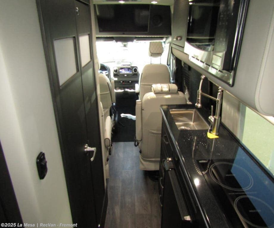 Contact us now about this 2026 Midwest PASSAGE MD4-PASS-AWD! 2026 PASSAGE MD4-PASS-AWD by Midwest from La Mesa | RecVan - Fremont in Fremont, California