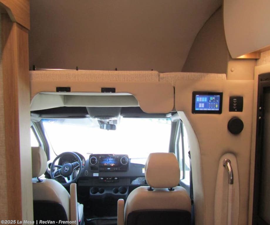 Contact us now about this 2026 Tiffin Wayfarer 25XLW! 2026 Wayfarer 25XLW by Tiffin from La Mesa | RecVan - Fremont in Fremont, California