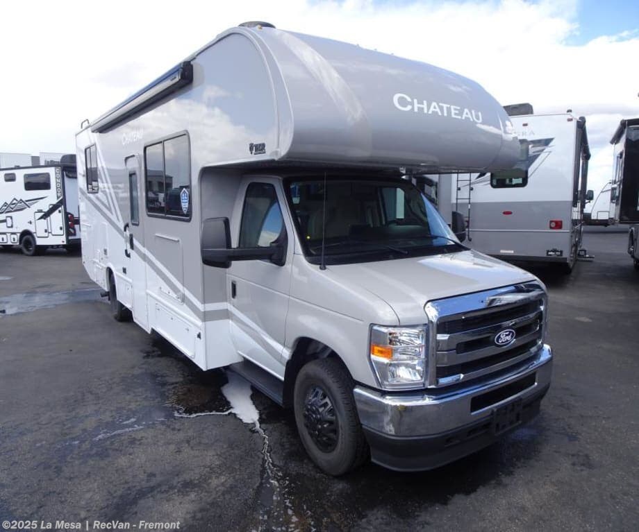 Email now about this 2026 Thor Motor Coach Chateau 28Z-PP! New 2026 Thor Motor Coach Chateau 28Z-PP available in Fremont, California