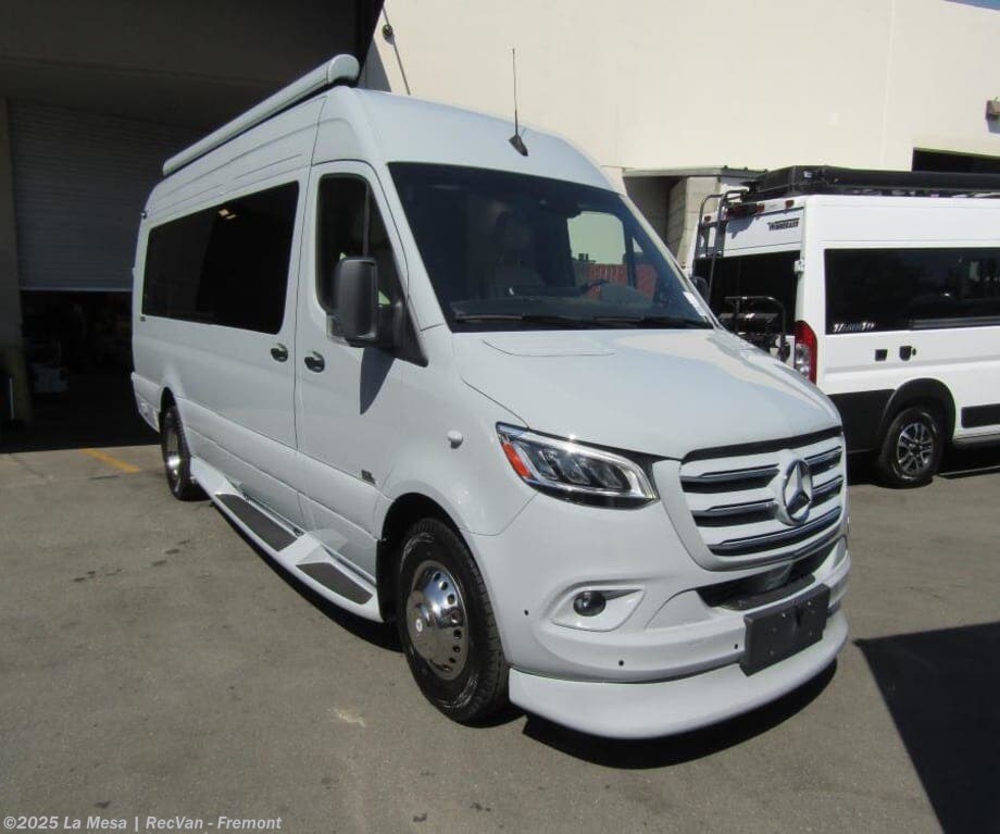 Email now about this 2026 Midwest Heritage MD3-HER-RWD! New 2026 Midwest Heritage MD3-HER-RWD available in Fremont, California