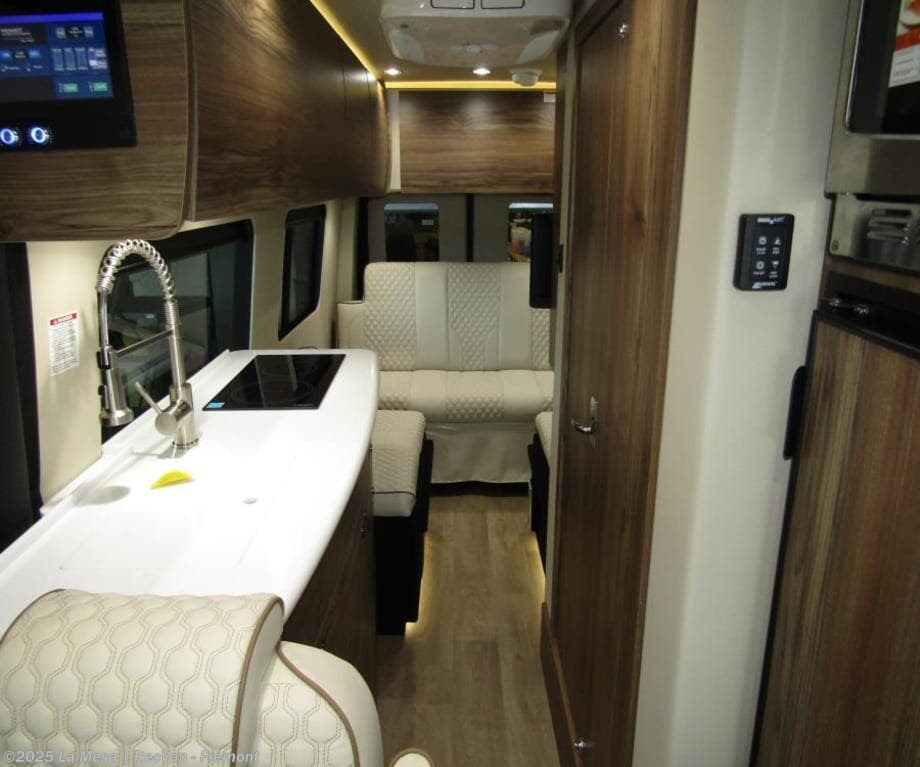 Contact us now about this 2026 Midwest Heritage MD3-HER-RWD! 2026 Heritage MD3-HER-RWD by Midwest from La Mesa | RecVan - Fremont in Fremont, California