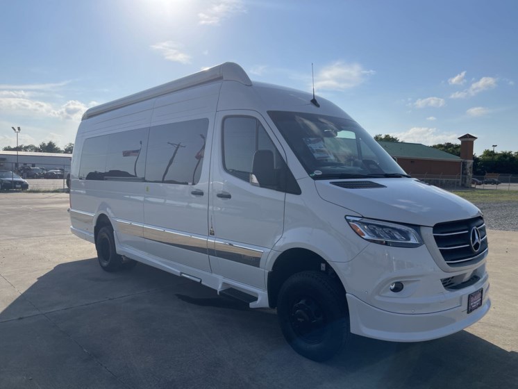 Email now about this 2026 Grech RV Strada AWD TOUR-ION! New 2026 Grech RV Strada AWD TOUR-ION available in Corinth, Texas