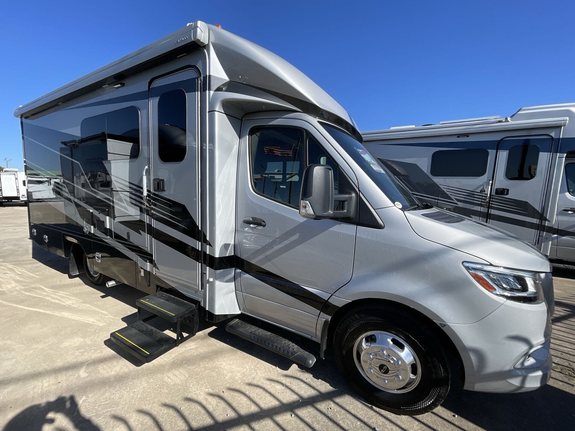 Email now about this 2026 Renegade VIENNA 25RML! New 2026 Renegade VIENNA 25RML available in Rockwall, Texas