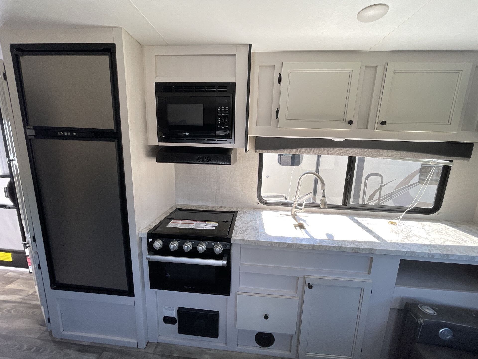 Call now about this 2022 Highland Ridge Open Range LITE 242RL! 2022 Highland Ridge Open Range LITE 242RL - Used Travel Trailer For Sale by McClain's RV Rockwall in Rockwall, Texas