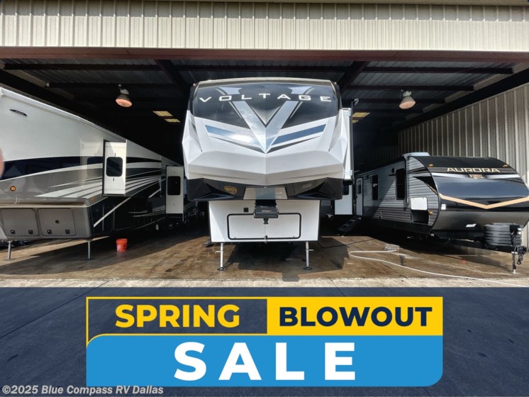 Email now about this 2024 Dutchmen Voltage Triton 3571! New 2024 Dutchmen Voltage Triton 3571 available in Mesquite, Texas