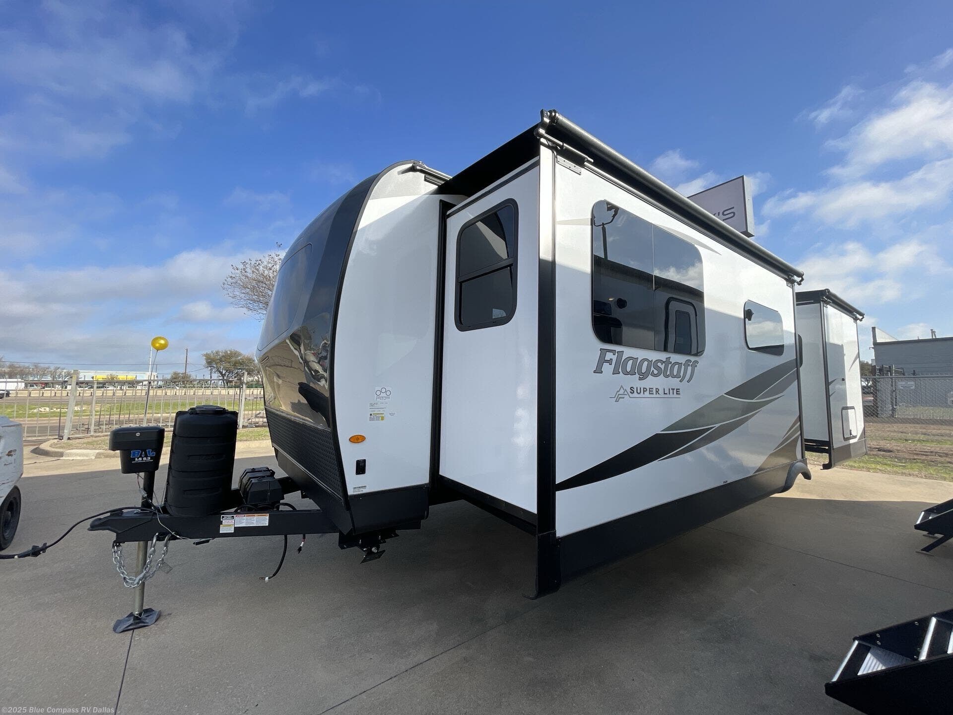 Email now about this 2025 Forest River Flagstaff Super Lite 26FKBS! New 2025 Forest River Flagstaff Super Lite 26FKBS available in Mesquite, Texas