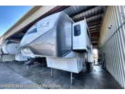 New 2026 Alliance RV Avenue 32RLS available in Mesquite, Texas