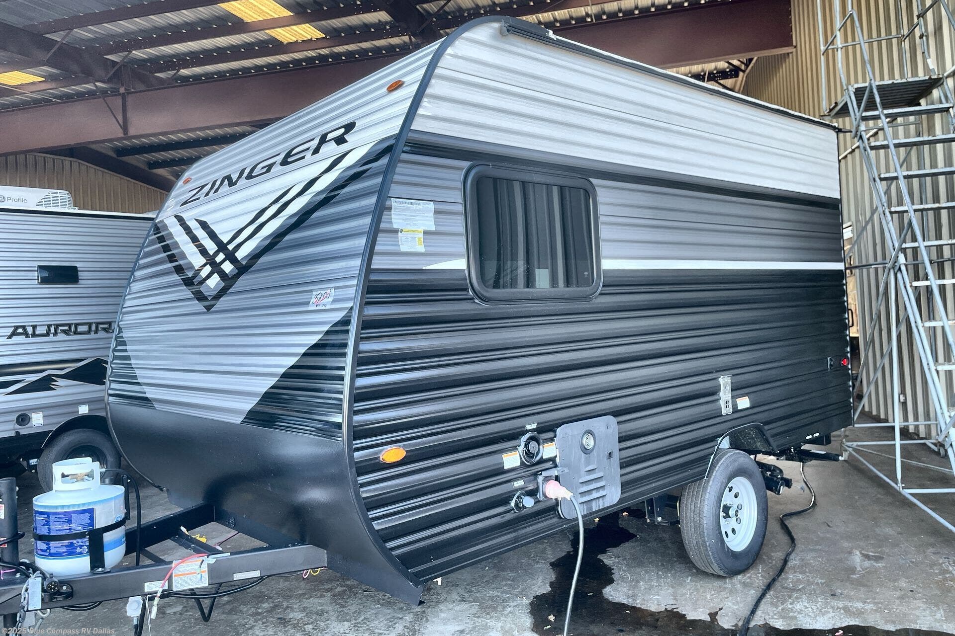 New 2026 CrossRoads Zinger Lite 12RD available in Mesquite, Texas