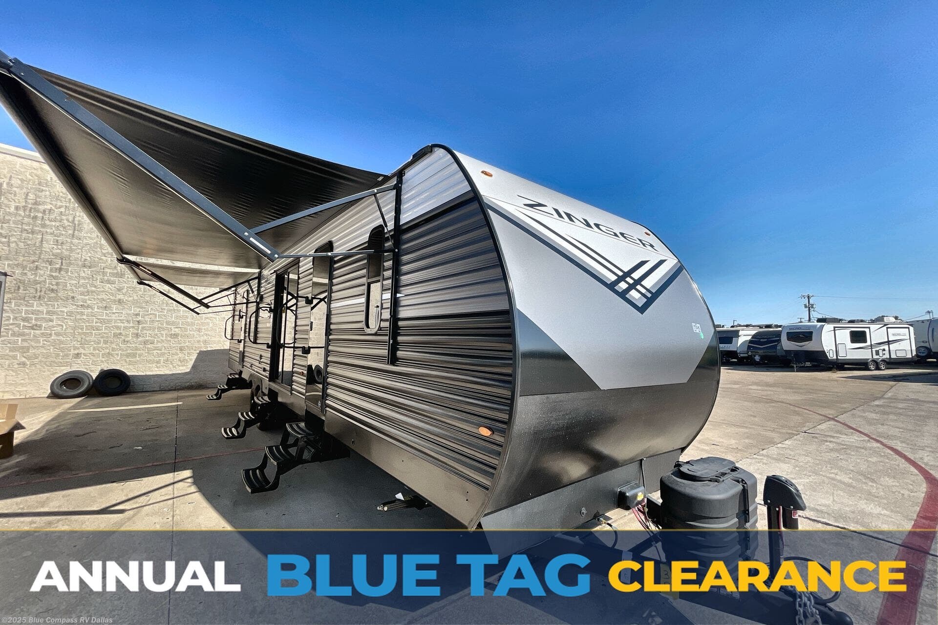 Email now about this 2026 CrossRoads Zinger ZR390DB! New 2026 CrossRoads Zinger ZR390DB available in Mesquite, Texas