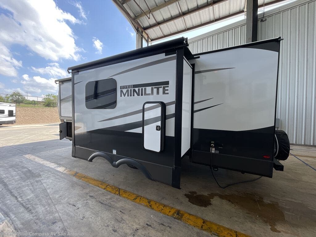 New 2025 Forest River Rockwood Mini Lite 2511S available in San Antonio, Texas