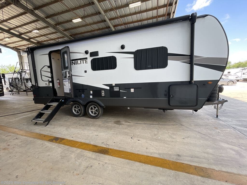 Call now about this 2025 Forest River Rockwood Mini Lite 2511S! 2025 Forest River Rockwood Mini Lite 2511S - New Travel Trailer For Sale by Blue Compass RV San Antonio in San Antonio, Texas