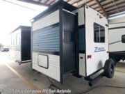 New 2025 CrossRoads Zinger 320FB available in San Antonio, Texas