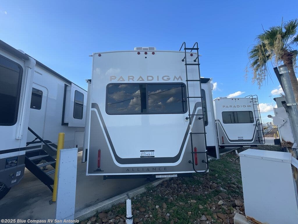 New 2025 Alliance RV Paradigm 340RL available in San Antonio, Texas