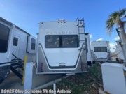 New 2025 Alliance RV Paradigm 340RL available in San Antonio, Texas