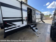 Call now about this 2026 Grand Design Transcend 265BHT! 2026 Grand Design Transcend 265BHT - New Travel Trailer For Sale by Blue Compass RV San Antonio in San Antonio, Texas