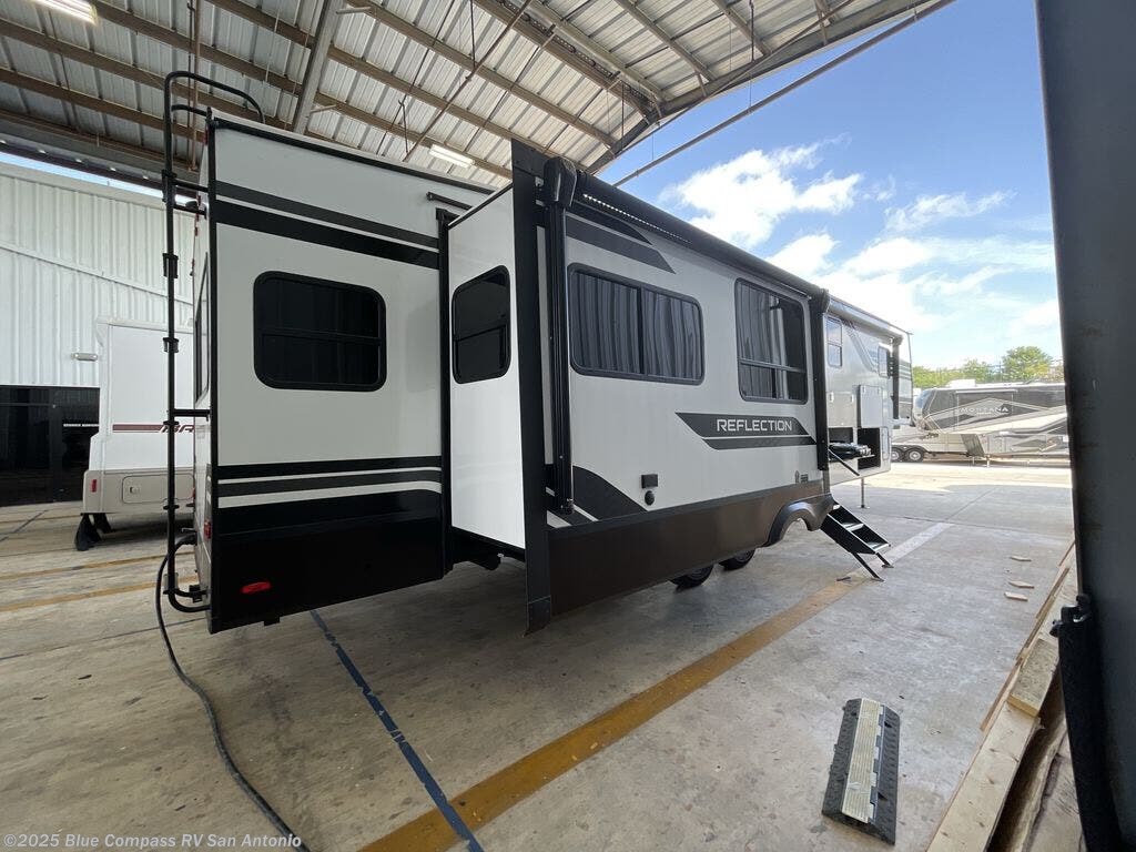 Call now about this 2026 Grand Design Reflection 367BHS! 2026 Grand Design Reflection 367BHS - New Fifth Wheel For Sale by Blue Compass RV San Antonio in San Antonio, Texas
