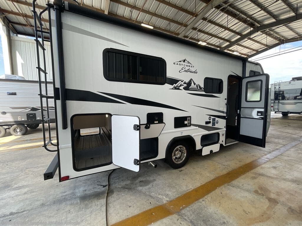 Contact us now about this 2026 East to West Entrada 210NS! 2026 Entrada 210NS by East to West from Blue Compass RV San Antonio in San Antonio, Texas
