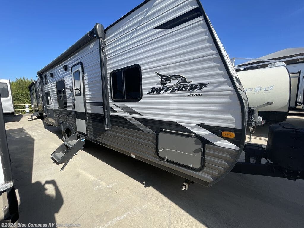 Email now about this 2022 Jayco Jay Flight 264BH! Used 2022 Jayco Jay Flight 264BH available in San Antonio, Texas