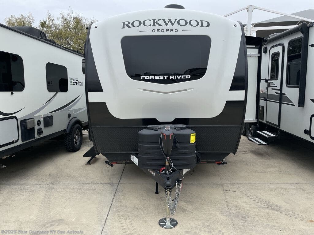 Call now about this 2026 Forest River Rockwood Geo Pro G20FK! 2026 Forest River Rockwood Geo Pro G20FK - New Travel Trailer For Sale by Blue Compass RV San Antonio in San Antonio, Texas