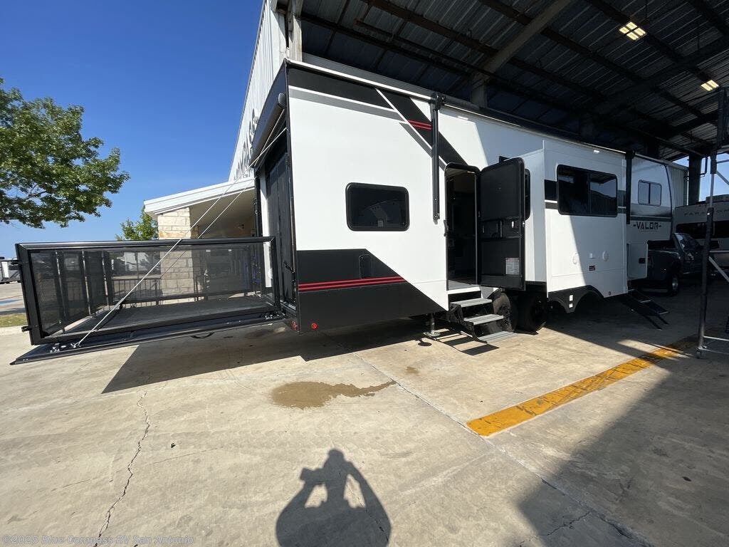 Call now about this 2026 Alliance RV Valor All-Access 32A10! 2026 Alliance RV Valor All-Access 32A10 - New Fifth Wheel For Sale by Blue Compass RV San Antonio in San Antonio, Texas