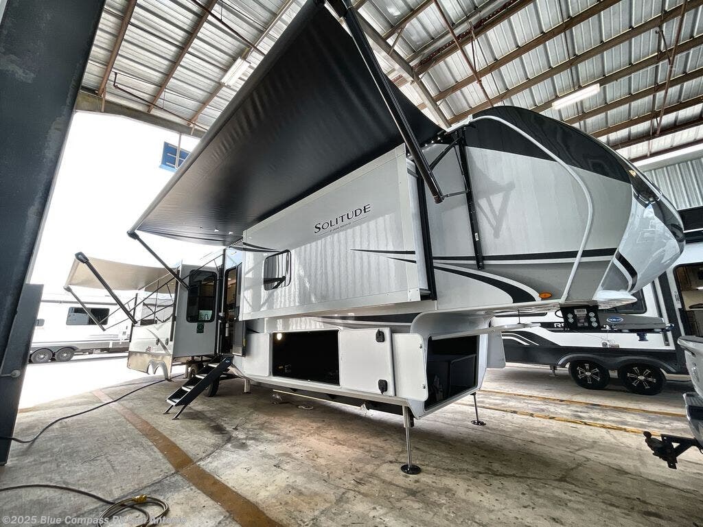Contact us now about this 2026 Grand Design Solitude 417KB! 2026 Solitude 417KB by Grand Design from Blue Compass RV San Antonio in San Antonio, Texas