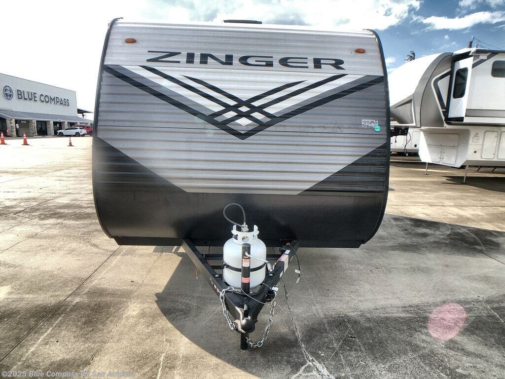 Email now about this 2026 CrossRoads Zinger Lite 12RD! New 2026 CrossRoads Zinger Lite 12RD available in San Antonio, Texas
