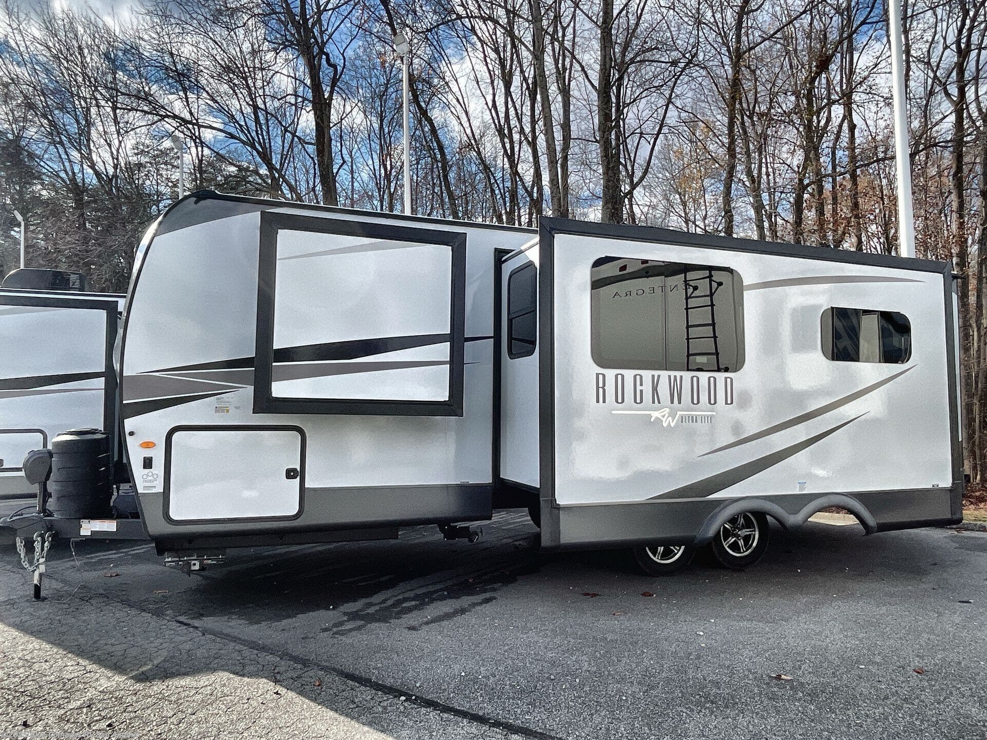 Email now about this 2026 Forest River Rockwood Ultra Lite 2606WS! New 2026 Forest River Rockwood Ultra Lite 2606WS available in San Antonio, Texas