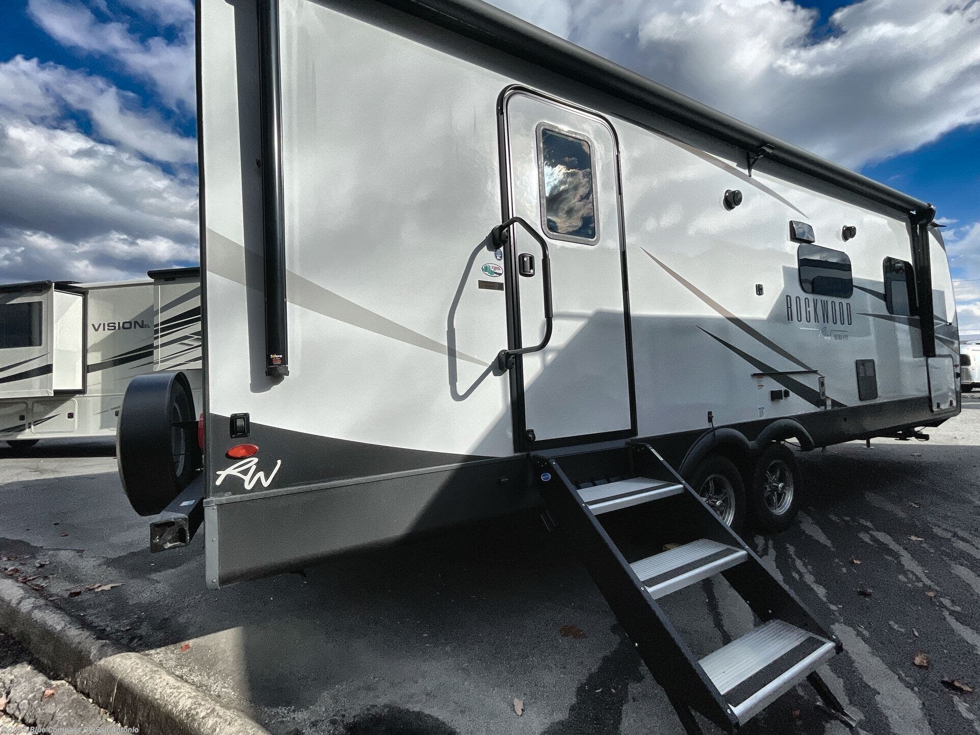 New 2026 Forest River Rockwood Ultra Lite 2606WS available in San Antonio, Texas
